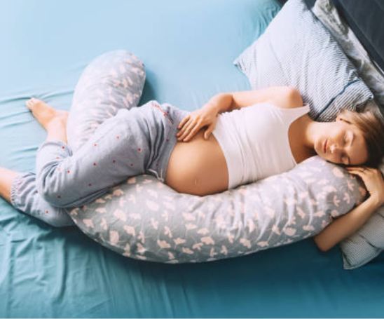 When to Start Using a Pregnancy Pillow? 
